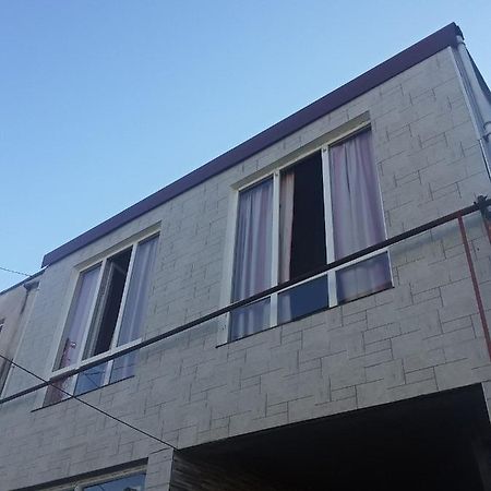 Guesthouse Qeti Batumi Exteriör bild
