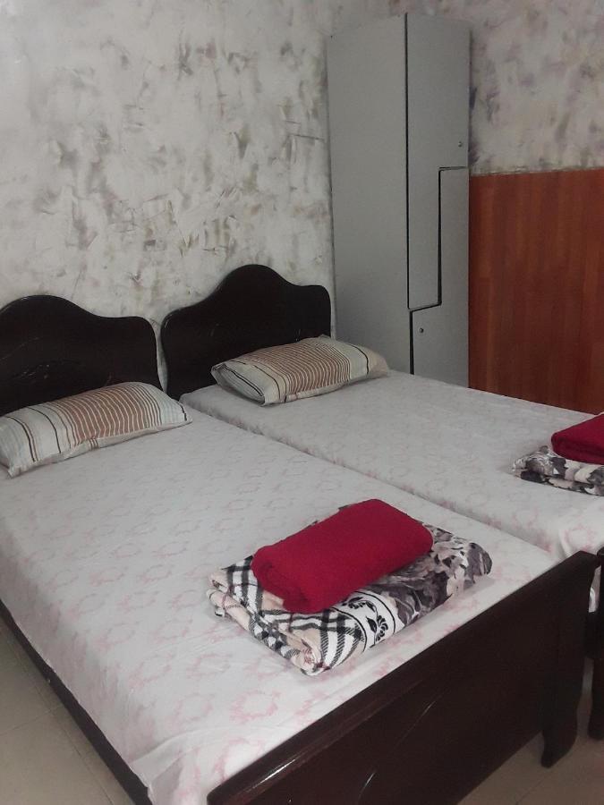 Guesthouse Qeti Batumi Exteriör bild