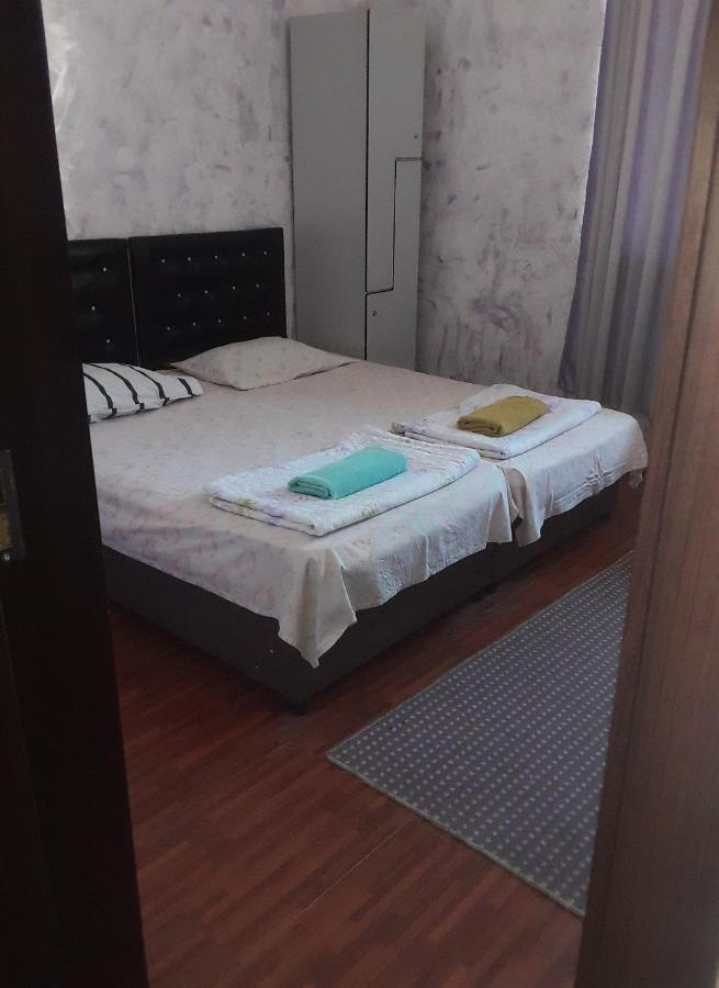 Guesthouse Qeti Batumi Exteriör bild