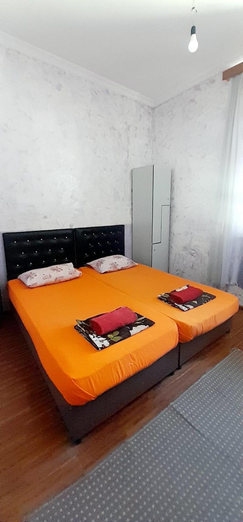 Guesthouse Qeti Batumi Exteriör bild